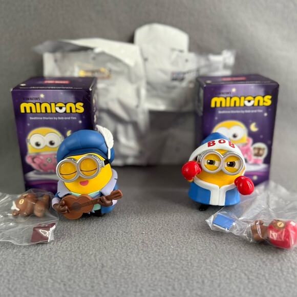 ✨Genuine Pop Mart X Minions Bedtime Stories Set of 2✨ - Picture 2 of 12